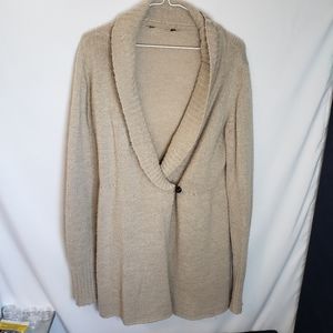 Comfy beige tie over sweater size medium